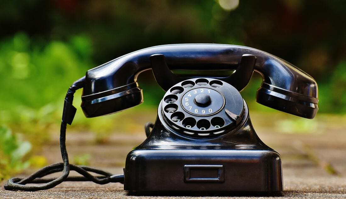 Nutzung von Telefon- und Postservices bei Octavus